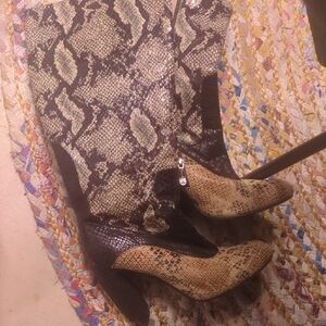 Snakeskin Pattern Women's Boots